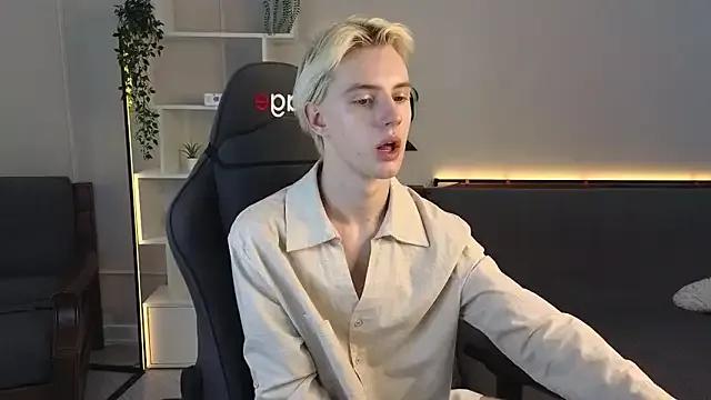 lucidangelok from StripChat is Freechat