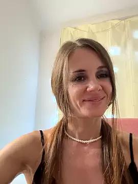 LucieMack from StripChat is Freechat