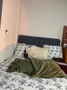 Lucy_Wyild from StripChat is Freechat