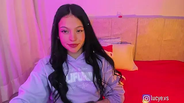 LucyEvans_ from StripChat is Freechat