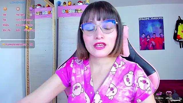 Teen sex cams free adult cams: check-out the satisfaction of conversing and c2c with our stunning models, who will teach you all about seduction and dreams with their smoking hot shapes.