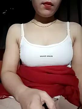 LucyyLy from StripChat is Freechat