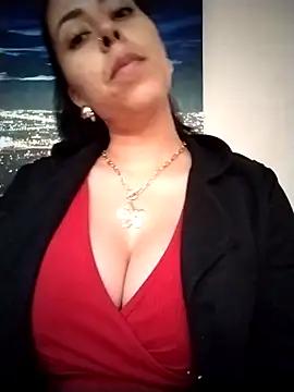 Luinna from StripChat is Freechat