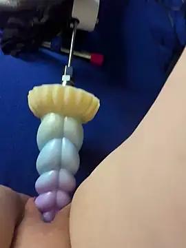 Photos of luisa1 from StripChat is Freechat