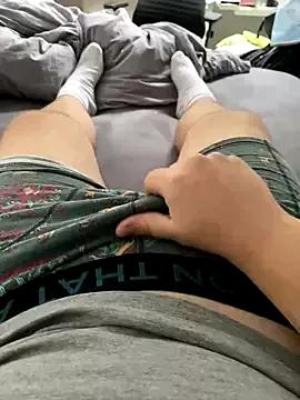 Luishorny19 webcams show profile image 