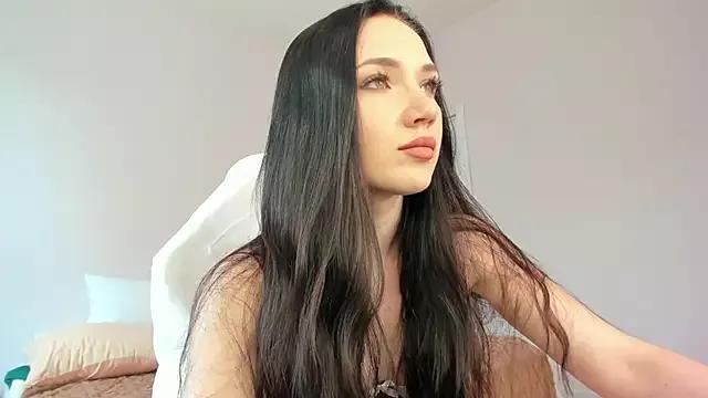 Lulu1eee from StripChat is Freechat
