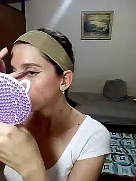 Luna-e-Franco1 from StripChat is Freechat
