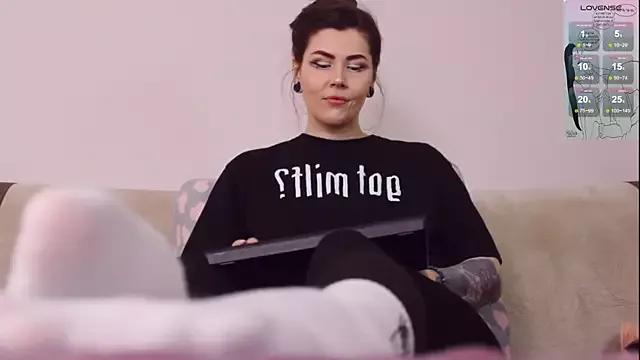 Luna_Blake from StripChat is Freechat