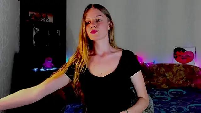 Luna_Evan_ from StripChat is Freechat