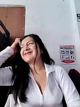 lunna_07 from StripChat is Freechat