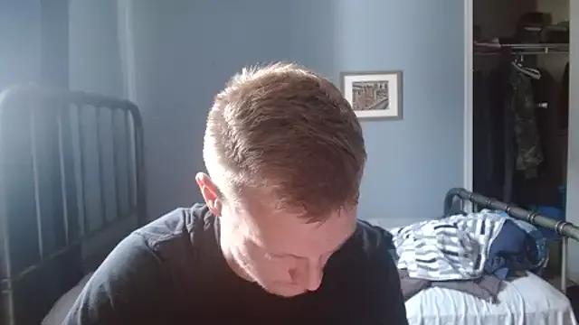 lustylyndon from StripChat is Freechat