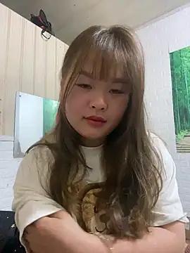 Lyly8802 from StripChat