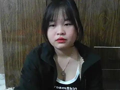 Lyly8802 from StripChat