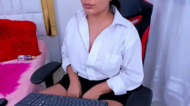 Teen sex cams free adult cams: check-out the satisfaction of conversing and c2c with our stunning models, who will teach you all about seduction and dreams with their smoking hot shapes.