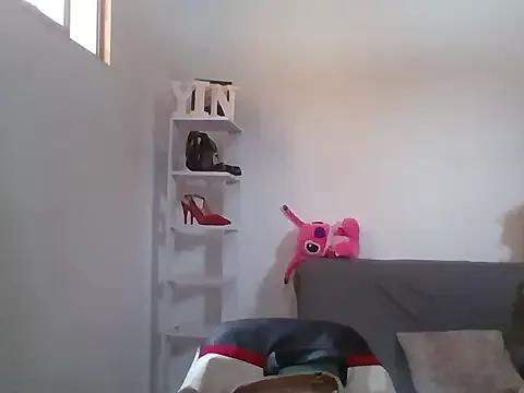 madelyn-kitty from StripChat is Freechat