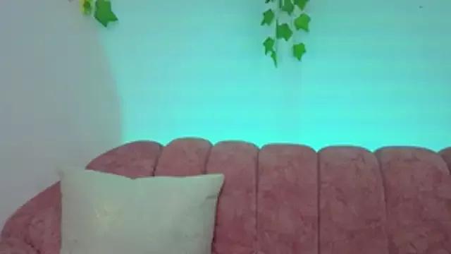 Madison_Cortes from StripChat is Freechat