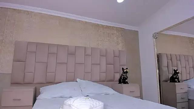 MadisonSky_ from StripChat is Freechat