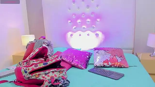 majo_rosse from StripChat is Freechat