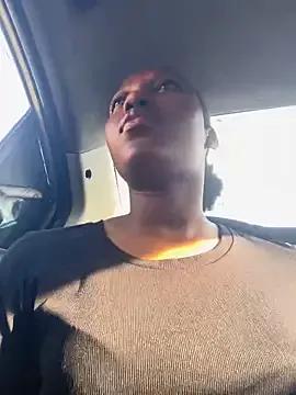 Manlykellya_ from StripChat is Freechat