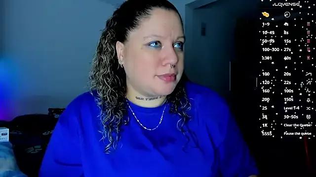 mariana_maze from StripChat is Freechat