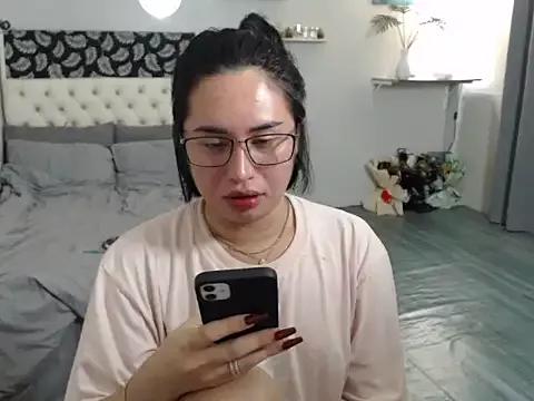 MarianSaints from StripChat is Freechat