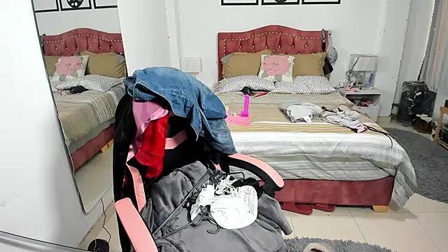 Teen sex cams free adult cams: check-out the satisfaction of conversing and c2c with our stunning models, who will teach you all about seduction and dreams with their smoking hot shapes.