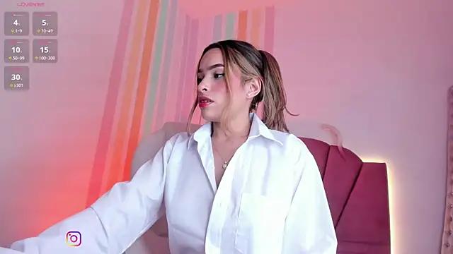 Marilyn_rouse_ from StripChat is Freechat