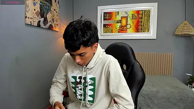 Teen sex cams free adult cams: check-out the satisfaction of conversing and c2c with our stunning models, who will teach you all about seduction and dreams with their smoking hot shapes.