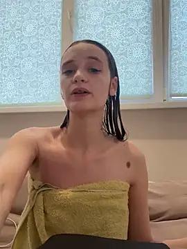 Mary_Mey from StripChat is Freechat