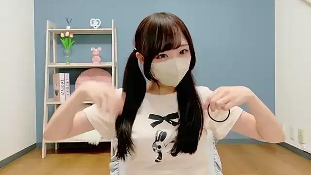 Mashiro-chan from StripChat is Freechat
