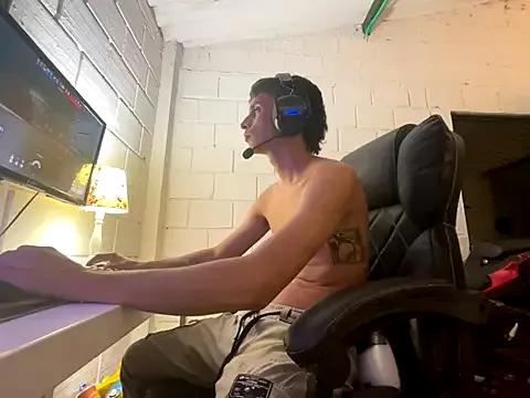 Max_TheHorseDick from StripChat is Freechat