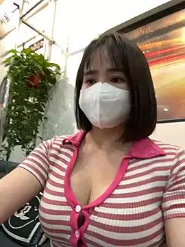 May-Squirt from StripChat is Freechat