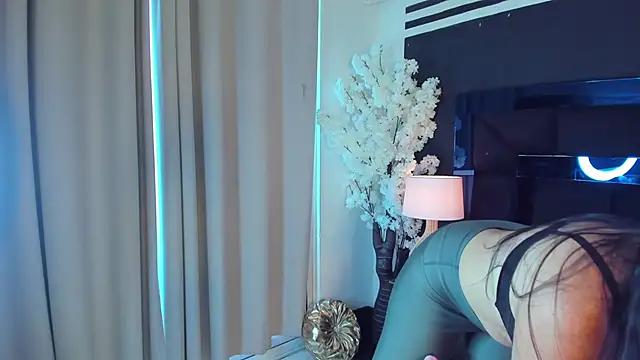 MayraVegas from StripChat is Freechat