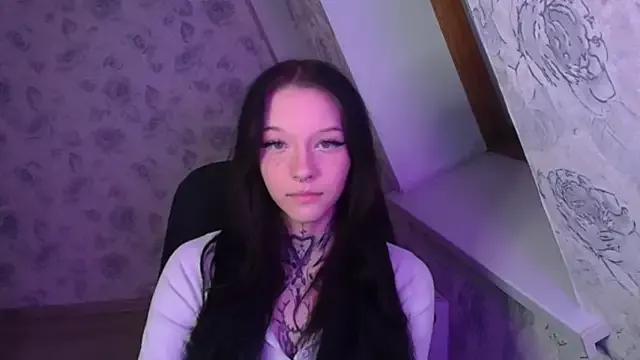 mefwhore from StripChat is Freechat