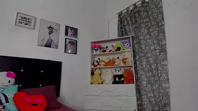 Teen sex cams free adult cams: check-out the satisfaction of conversing and c2c with our stunning models, who will teach you all about seduction and dreams with their smoking hot shapes.