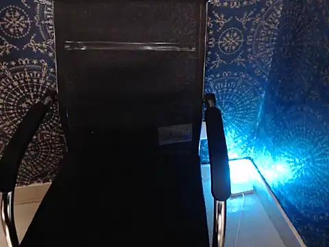 meghlunacat from StripChat is Freechat