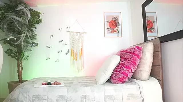 Teen sex cams free adult cams: check-out the satisfaction of conversing and c2c with our stunning models, who will teach you all about seduction and dreams with their smoking hot shapes.