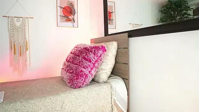 Teen sex cams free adult cams: check-out the satisfaction of conversing and c2c with our stunning models, who will teach you all about seduction and dreams with their smoking hot shapes.