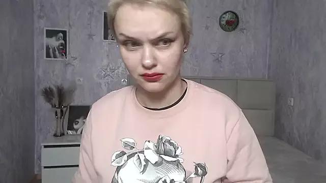MelissaCats from StripChat is Freechat