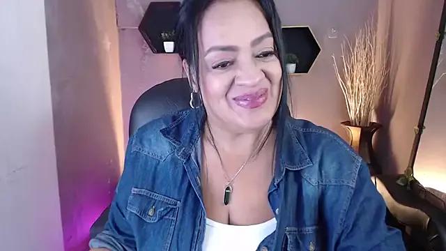 menfismuller2 from StripChat is Freechat