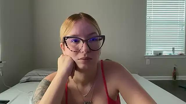 Mermaid-hana from StripChat is Freechat