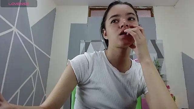Mia-kalinfa from StripChat is Freechat