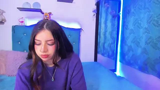 Mia__dreams from StripChat is Freechat