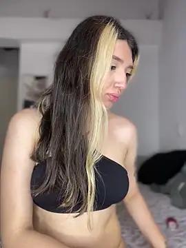 Mia__Gray from StripChat is Freechat