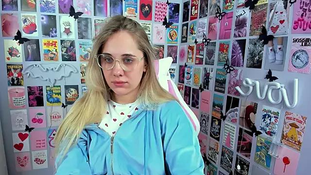 Teen sex cams free adult cams: check-out the satisfaction of conversing and c2c with our stunning models, who will teach you all about seduction and dreams with their smoking hot shapes.