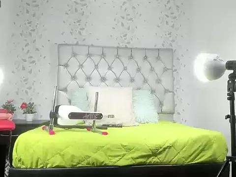 michelle_perla from StripChat is Freechat