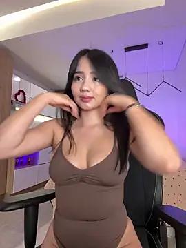 Michelle_Zoe from StripChat is Freechat