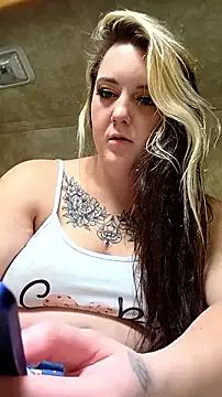 midnightminx803532 from StripChat is Freechat