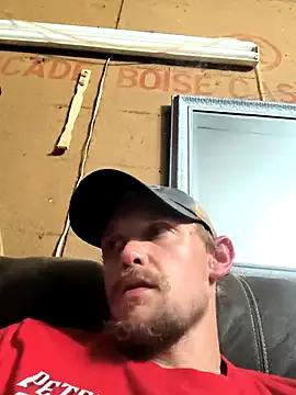 Midwestalpha from StripChat is Freechat
