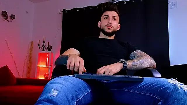 MightyAaron66 from StripChat is Freechat